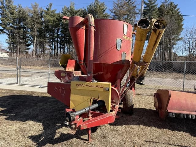 Image of New Holland 355 equipment image 1