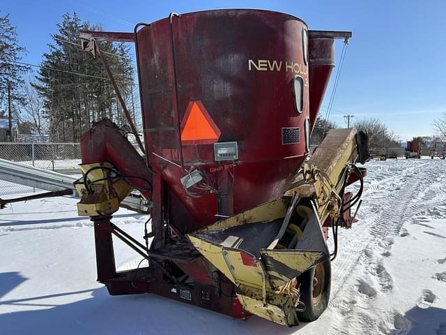 Image of New Holland 355 equipment image 4