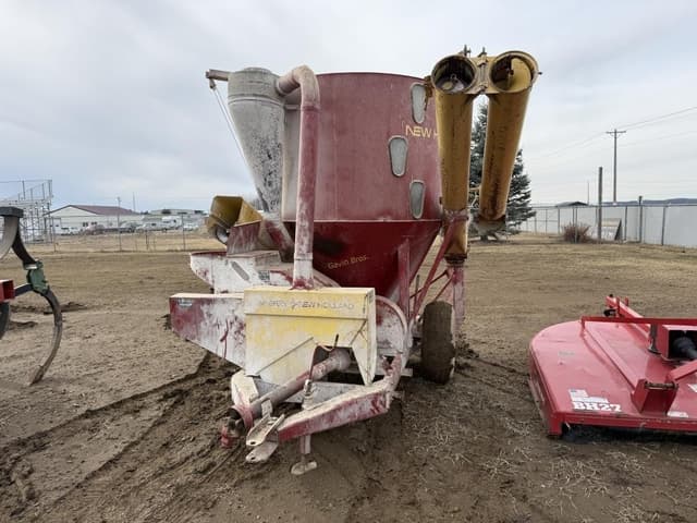 Image of New Holland 355 equipment image 1