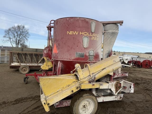 Image of New Holland 355 equipment image 4