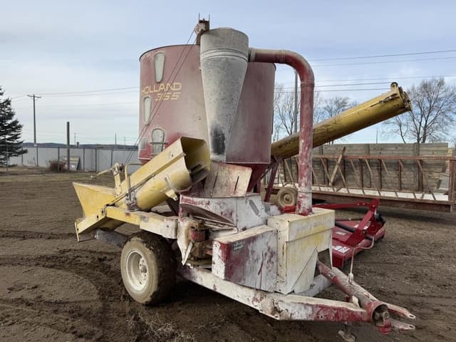 Image of New Holland 355 equipment image 2