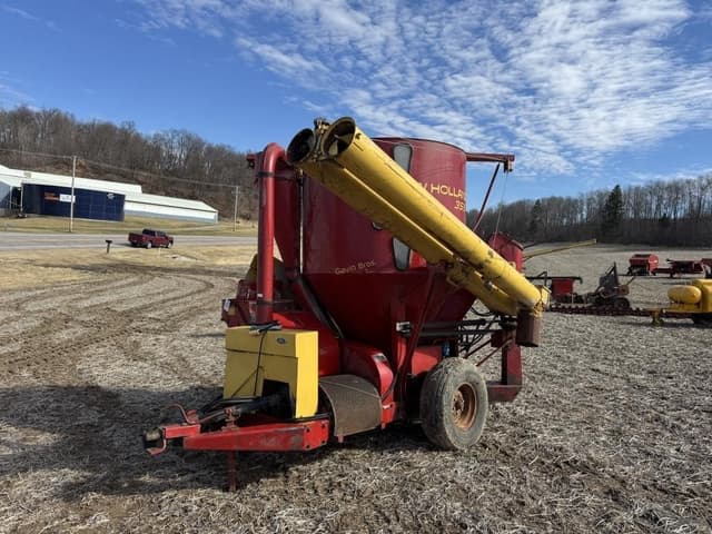 Image of New Holland 355 equipment image 2