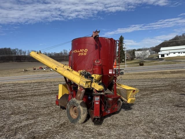 Image of New Holland 355 equipment image 4