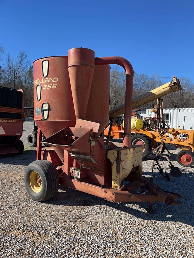 Image of New Holland 355 equipment image 1