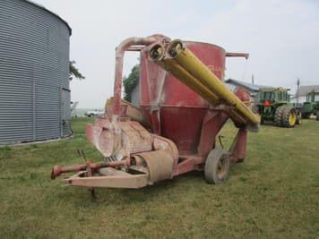 Main image New Holland 357