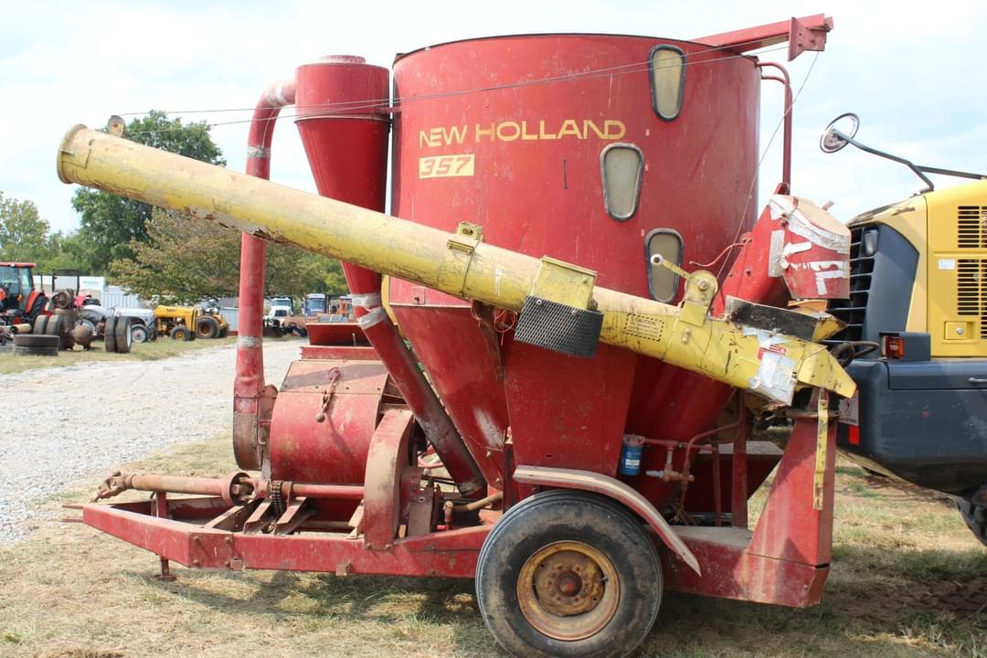 Image of New Holland 357 Image 1