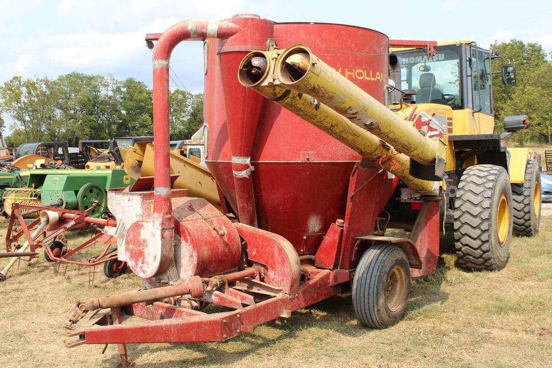 Image of New Holland 357 Image 0