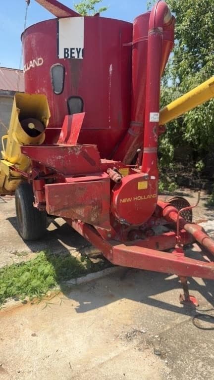Image of New Holland 357 equipment image 1