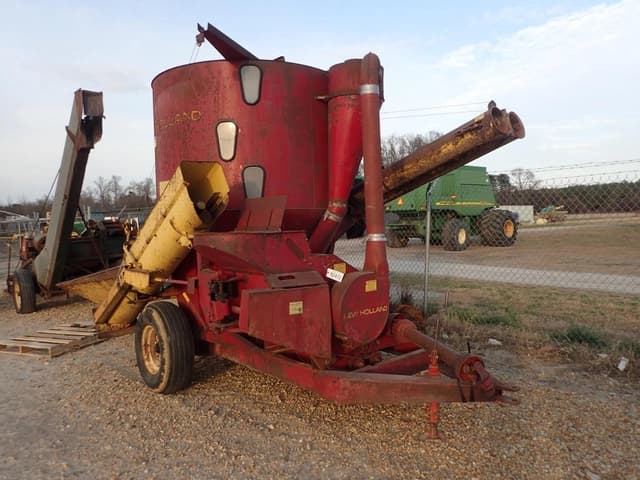 Image of New Holland 357 equipment image 1