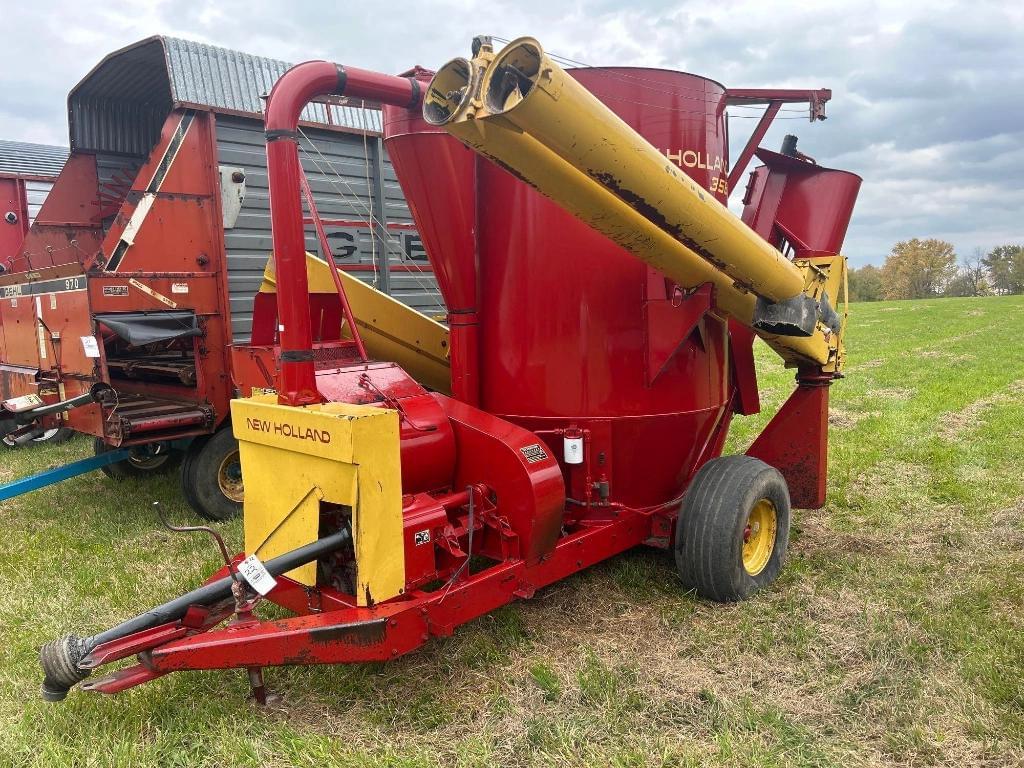 Image of New Holland 358 Primary image