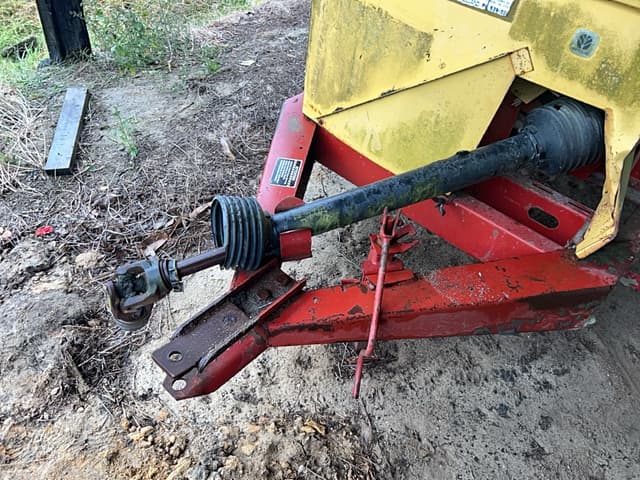 Image of New Holland 358 equipment image 3