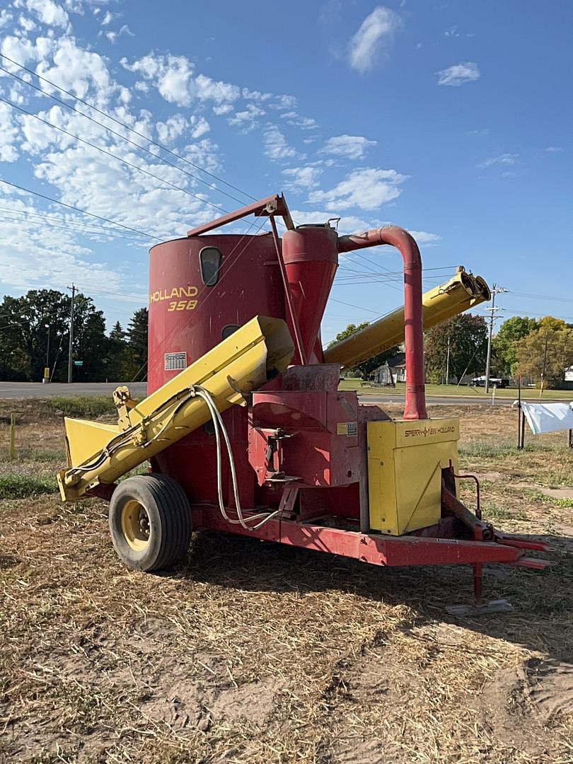 Image of New Holland 358 Primary image