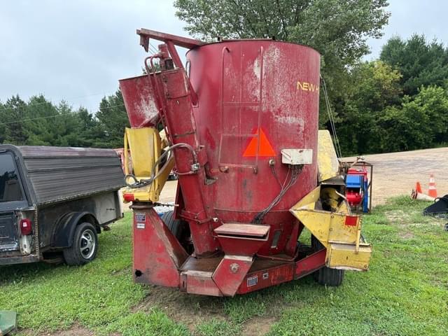 Image of New Holland 358 equipment image 1
