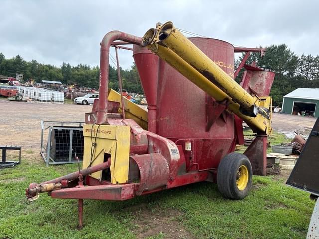 Image of New Holland 358 equipment image 4