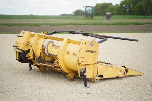 Image of New Holland 360N3 equipment image 4