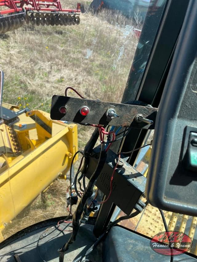 Image of New Holland 360N6 equipment image 3