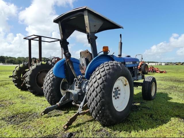 Image of New Holland 3930 equipment image 2