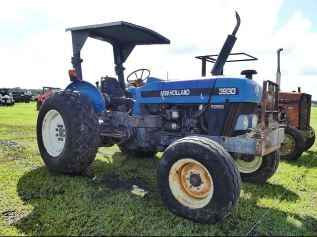 Image of New Holland 3930 equipment image 1