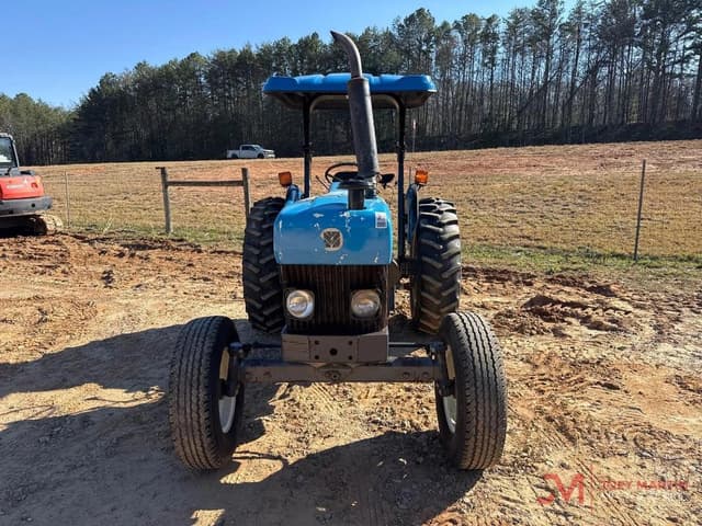 Image of New Holland 3930 equipment image 4