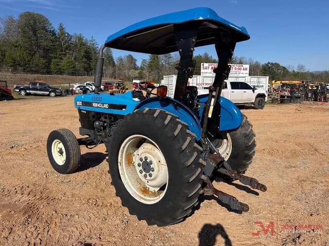 Image of New Holland 3930 equipment image 2