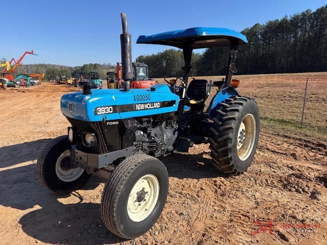 Image of New Holland 3930 equipment image 3