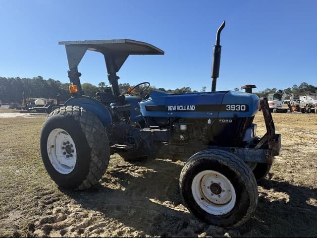 Image of New Holland 3930 equipment image 3