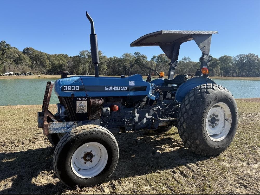 Image of New Holland 3930 Primary image