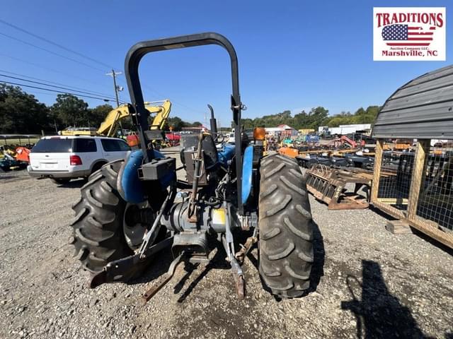 Image of New Holland 3930 equipment image 3