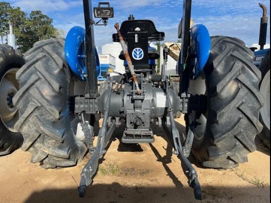 Image of New Holland 3930 equipment image 4