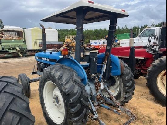 Image of New Holland 3930 equipment image 2