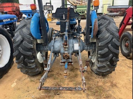 Image of New Holland 3930 equipment image 4