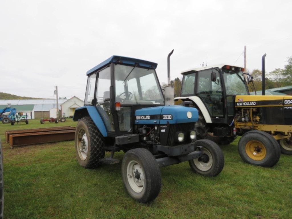 Main image New Holland 3930