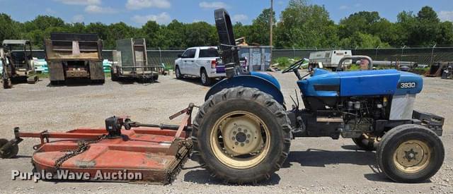 Image of New Holland 3930 equipment image 3
