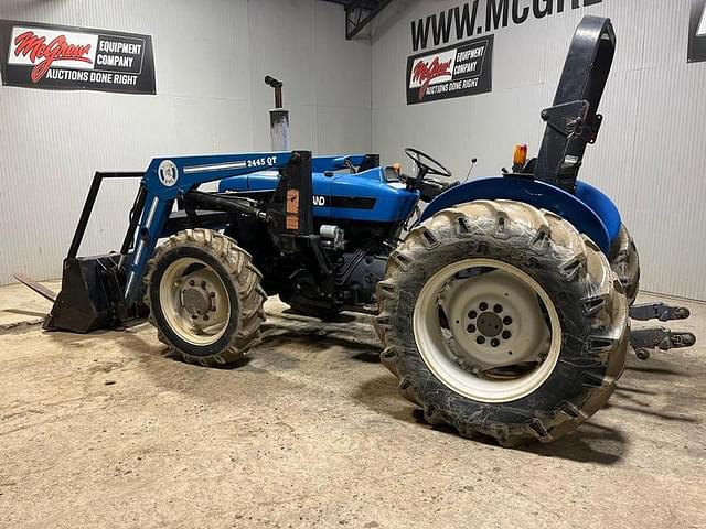 Image of New Holland 3930 equipment image 1