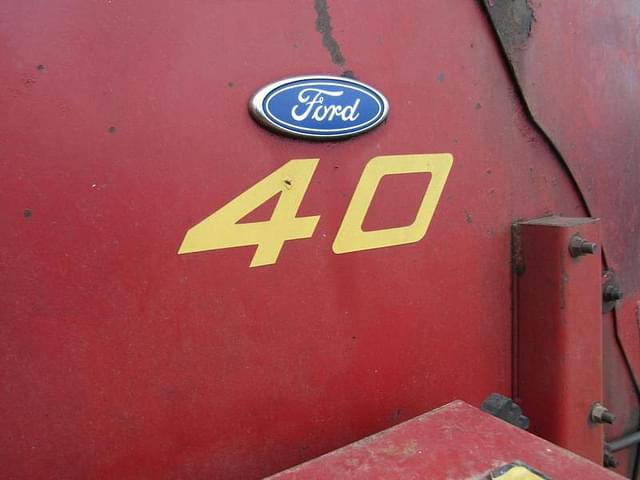 Image of New Holland 40 equipment image 2