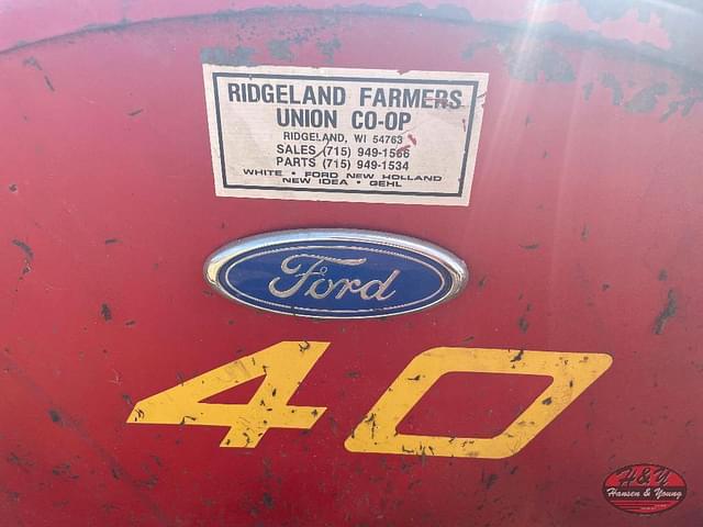 Image of New Holland 40 equipment image 3