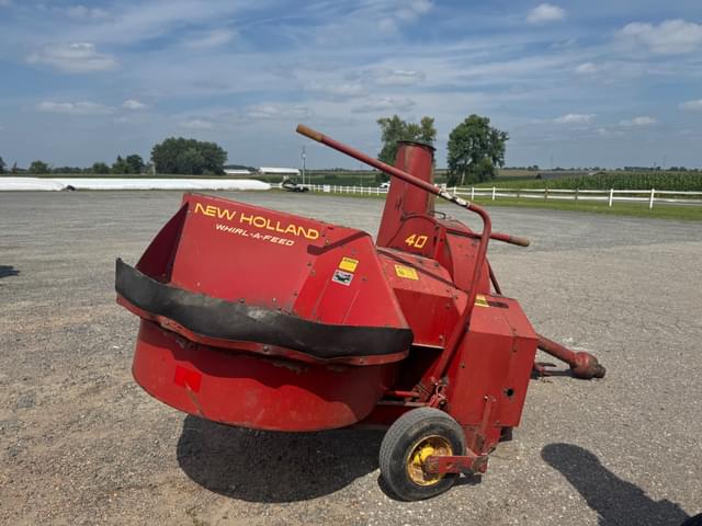 Image of New Holland 40 equipment image 3