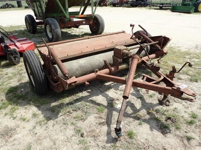 Image of New Holland 404 equipment image 1