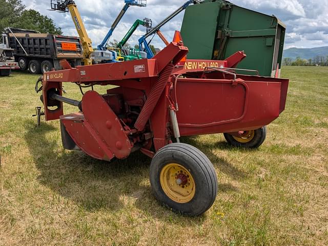 Image of New Holland 408 equipment image 2