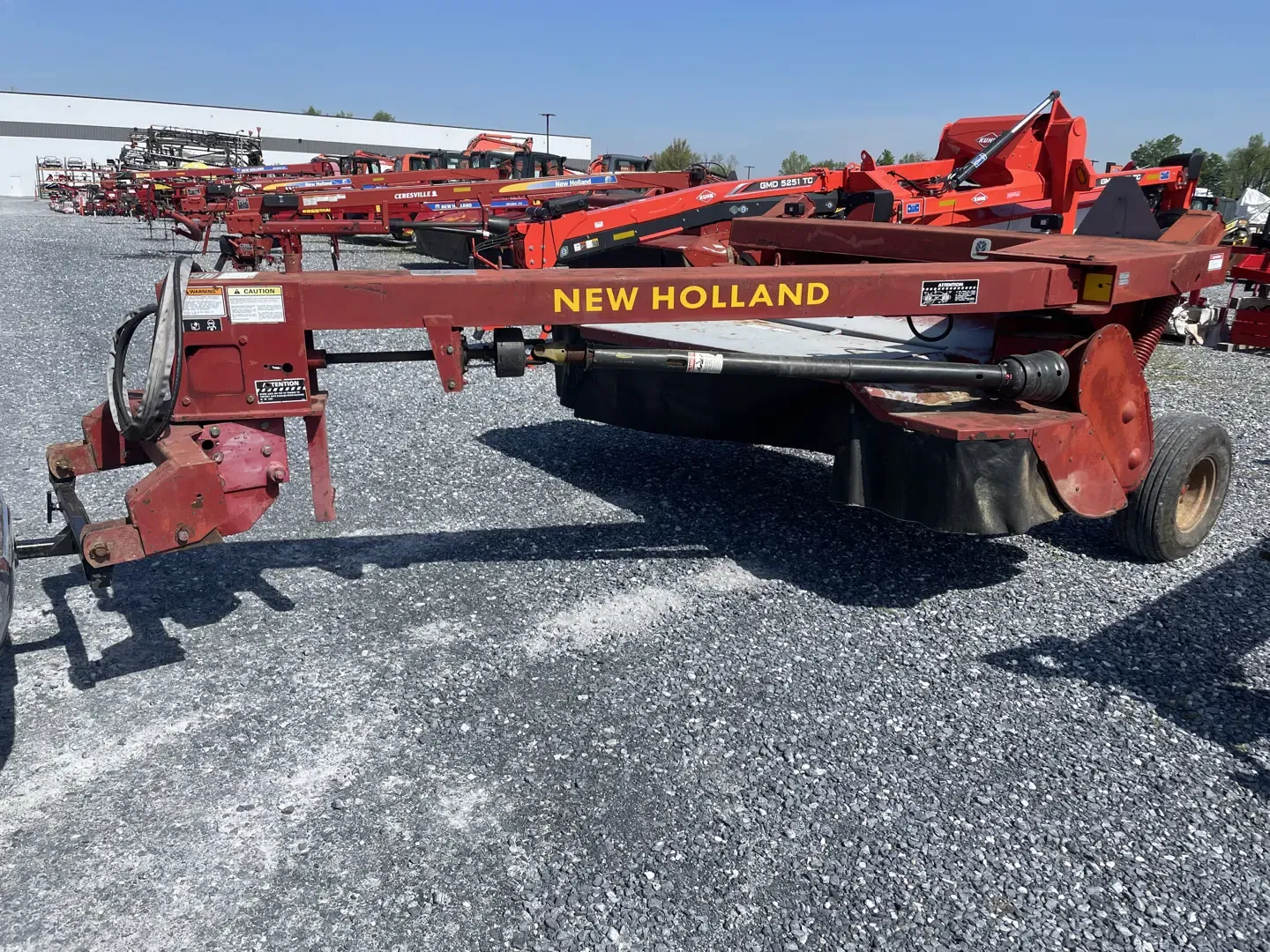 New Holland 411 Equipment Image0