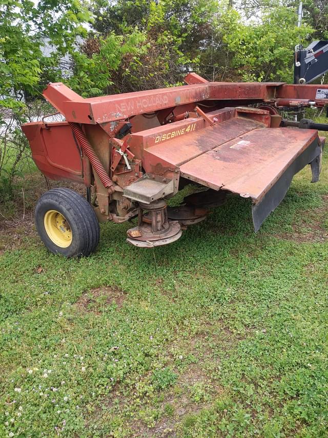 Image of New Holland 411 equipment image 2