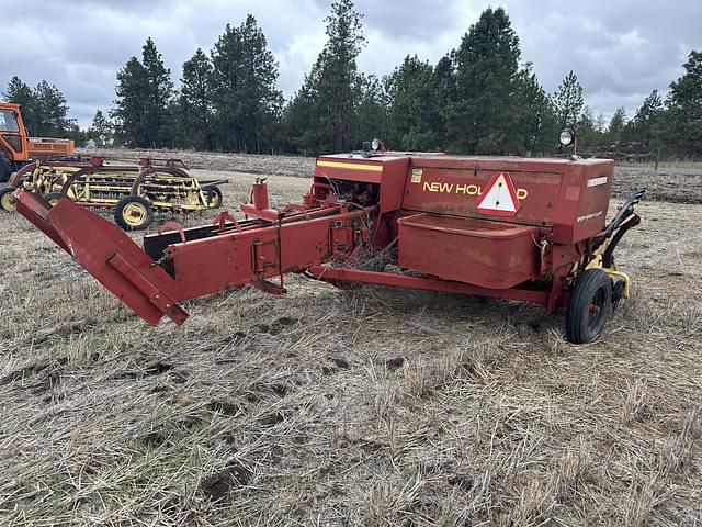 Image of New Holland 426 equipment image 3