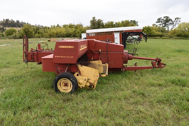 Image of New Holland 426 equipment image 3