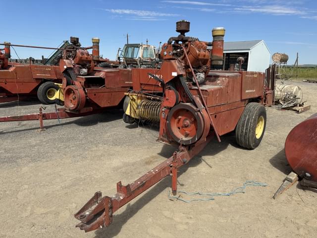 Image of New Holland 430 equipment image 2