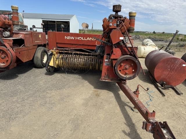 Image of New Holland 430 equipment image 1