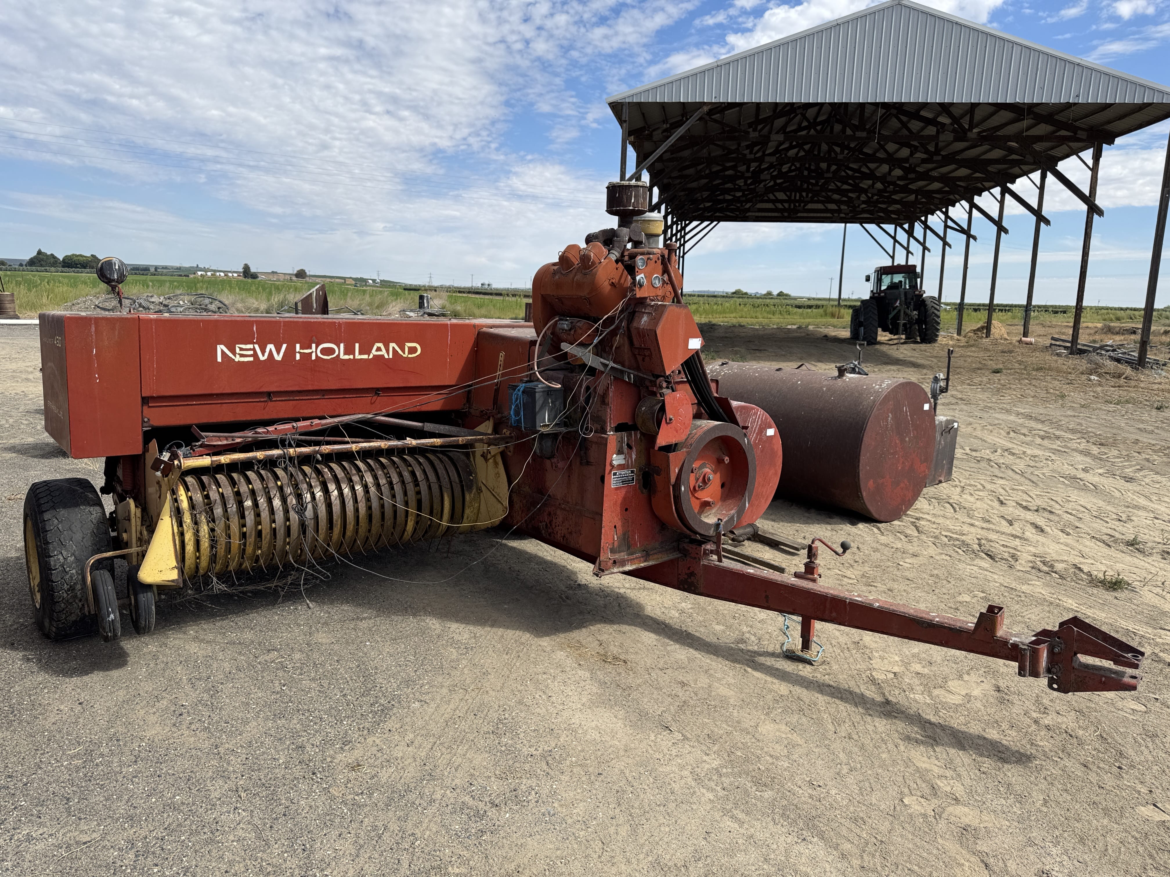 Main image New Holland 430