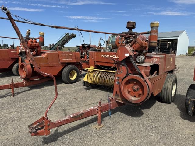 Image of New Holland 430 equipment image 2