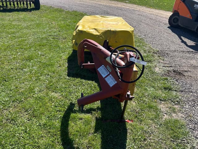 Image of New Holland 442 equipment image 3