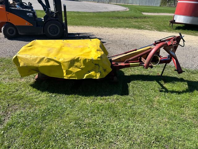 Image of New Holland 442 equipment image 2