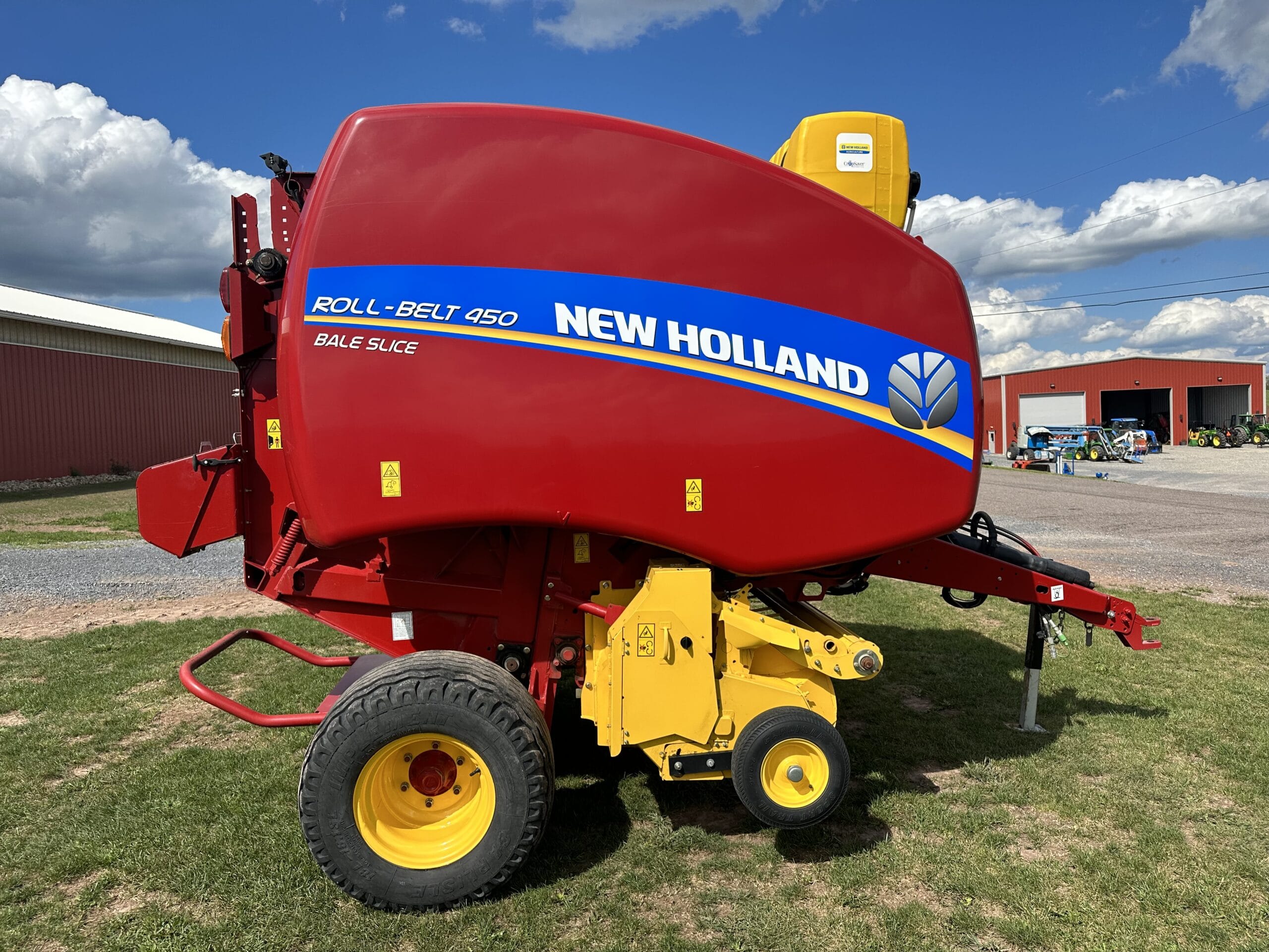 2017 New Holland RB450 Bale Slice Equipment Image0